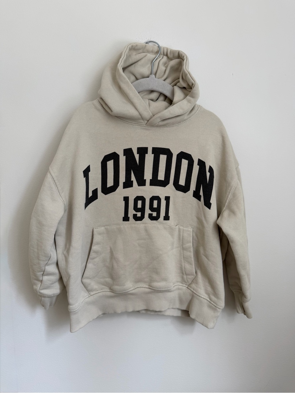 Zara London 1991 Graphic Hoodie Sweatshirt (Size 6-7)